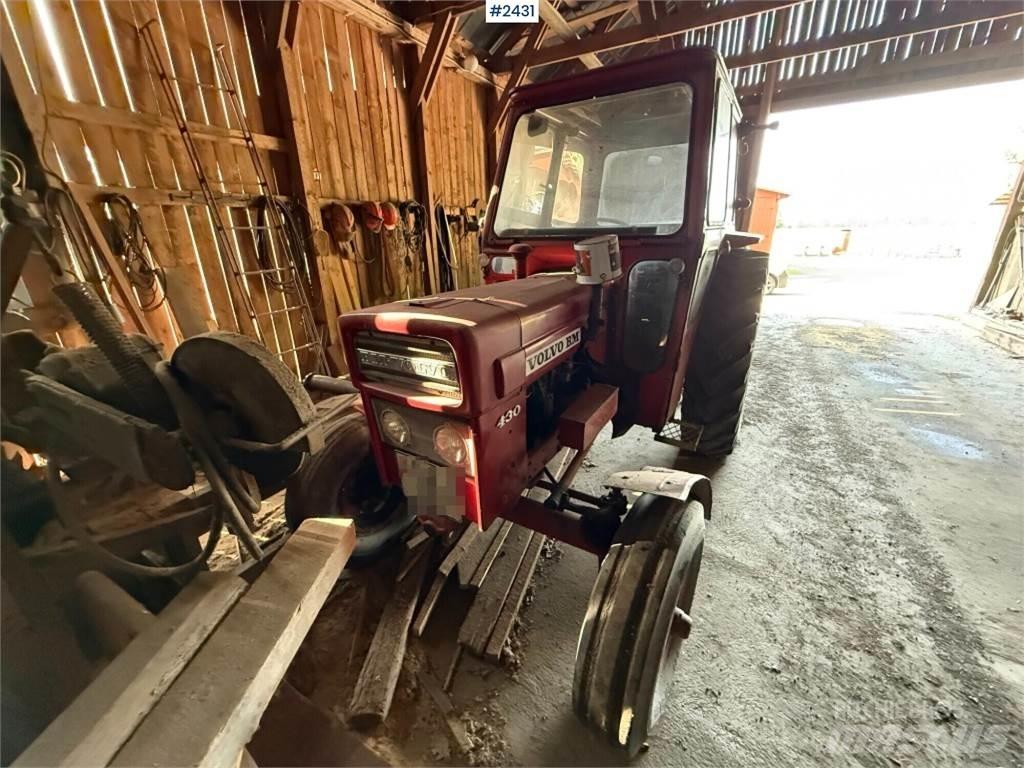 Volvo BM T430 トラクター