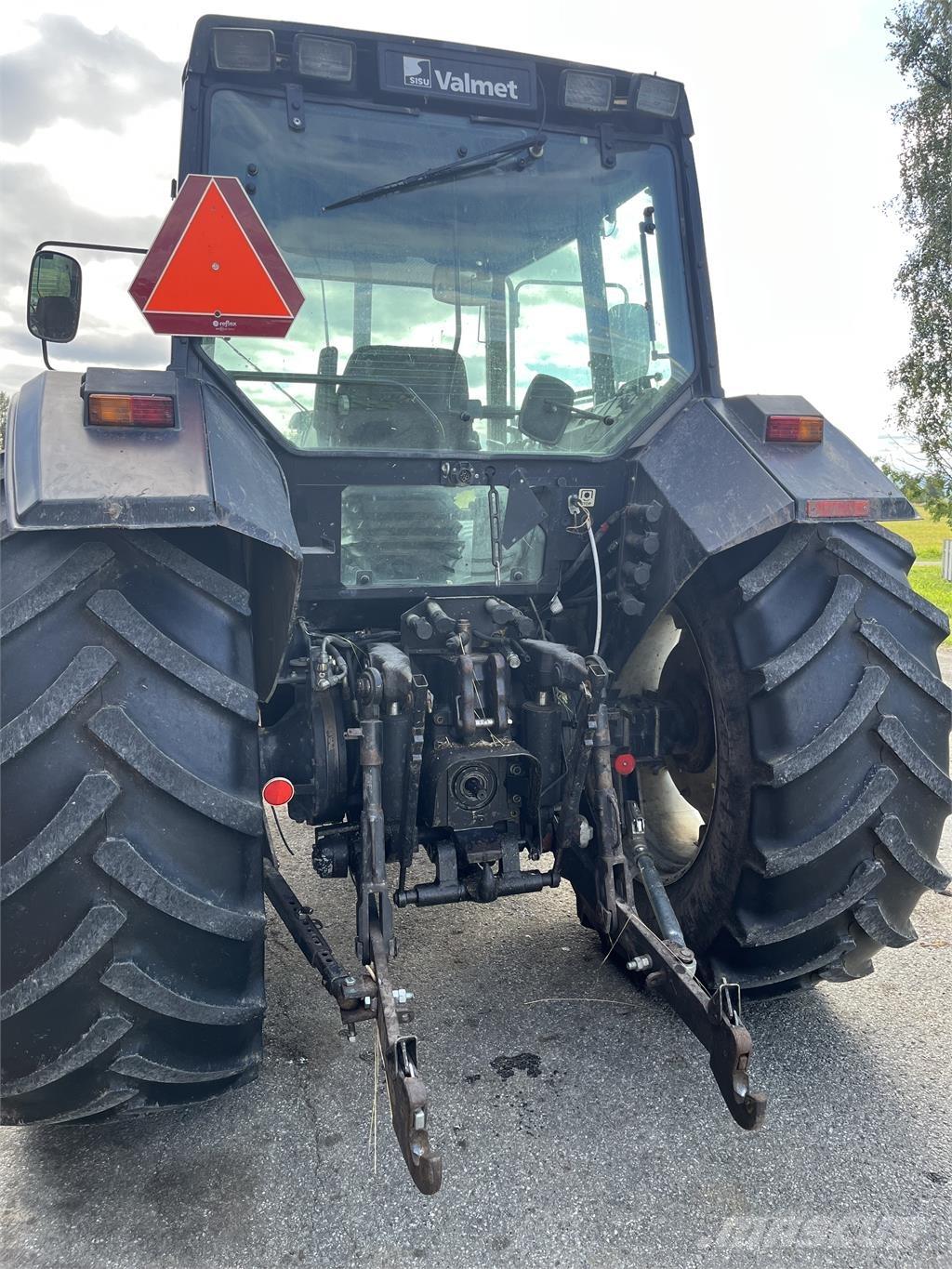 Valmet 8400 トラクター