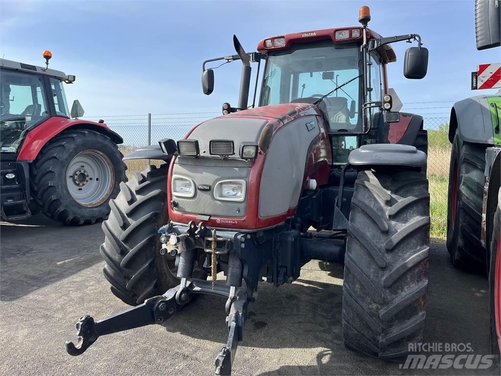 Valtra 190 トラクター