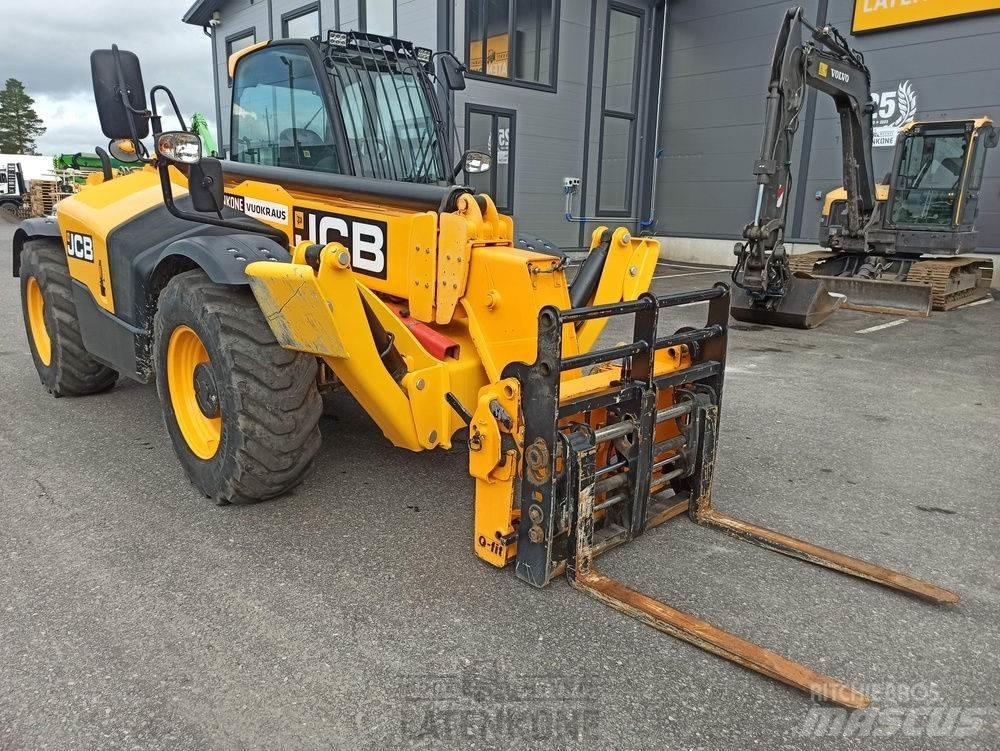 JCB 535-125 kurottaja テレスコーピックハンドラー