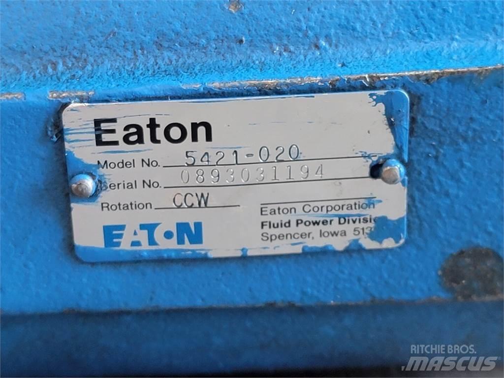 Eaton 5421-020 ウォーターポンプ