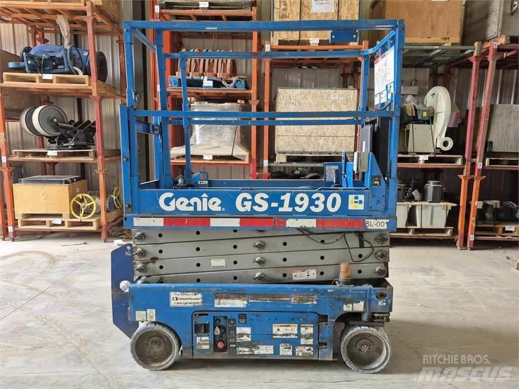 Genie GS-1930 シザースリフト