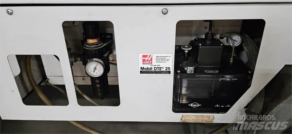 Haas VF-7/50 建設機械 -　その他