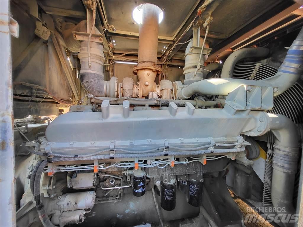 Hitachi S12A2-Y1TAA1 エンジン