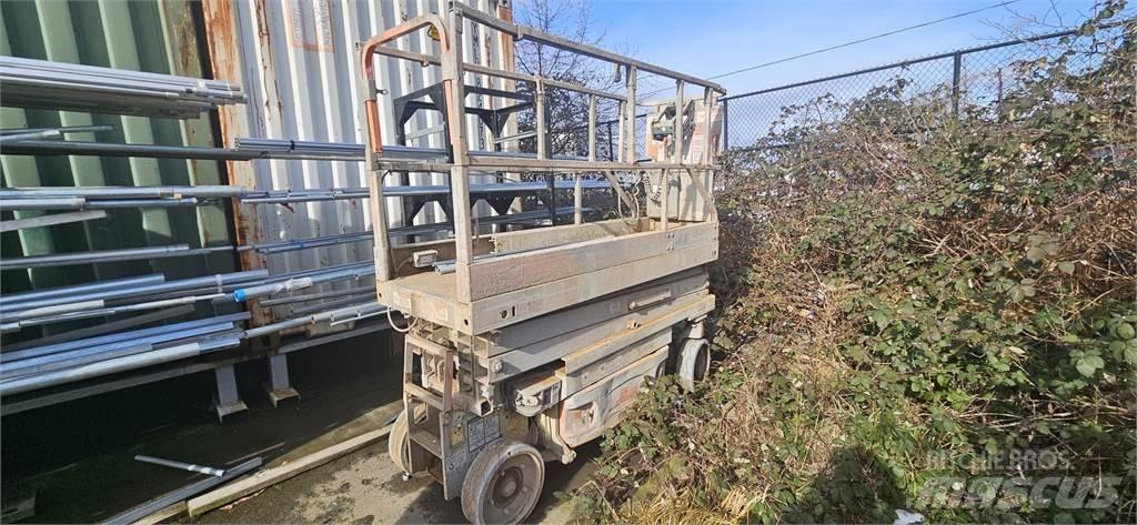 JLG 2630ES シザースリフト