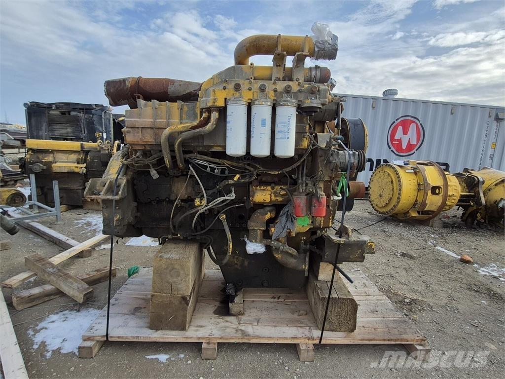 Komatsu  アーティキュレート式ダンプトラック