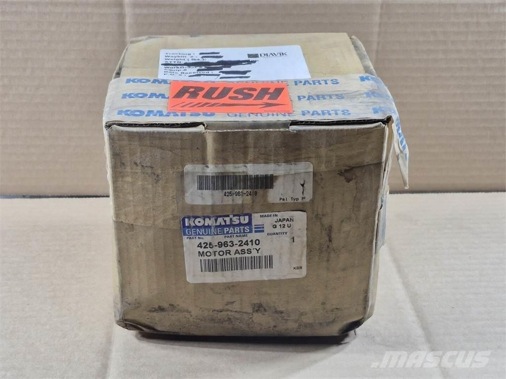 Komatsu 425-963-2410 産業用エンジン