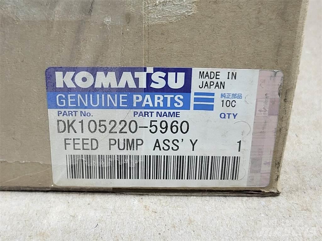 Komatsu DK105220-5960 ウォーターポンプ