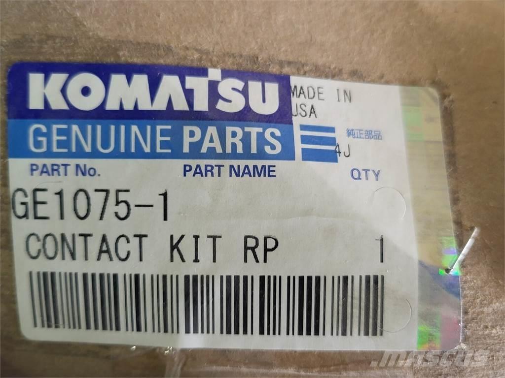 Komatsu GE1075-1 アーティキュレート式ダンプトラック