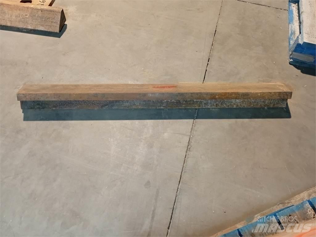 Komatsu PZKV163357 その他部品