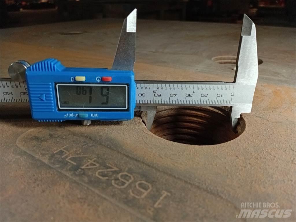 Komatsu PZKV166247 その他部品