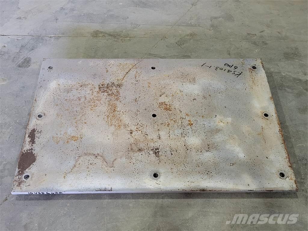 Metso  クラッシャー固定式
