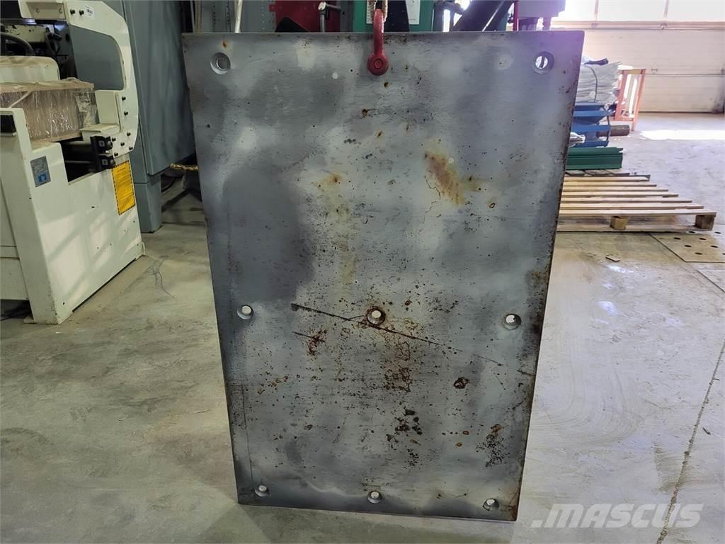 Metso  クラッシャー固定式