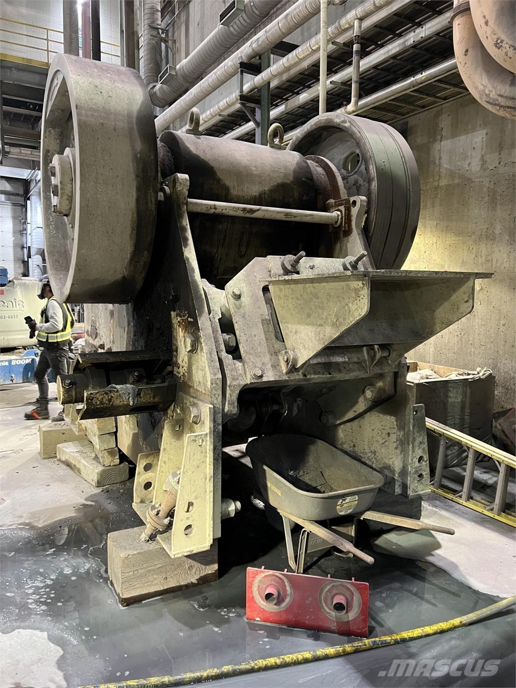 Metso Nordberg  クラッシャー固定式