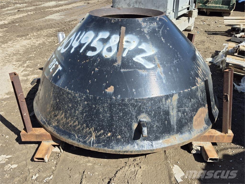  OPTIMUM CRUSH 他の地下設備