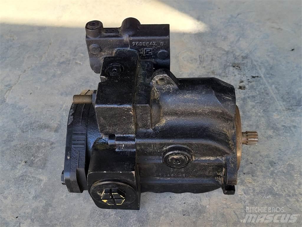 Sauer Danfoss 7005642 ウォーターポンプ