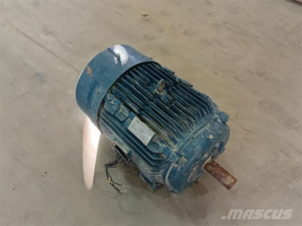 Siemens 1LA03244ES51 産業用エンジン