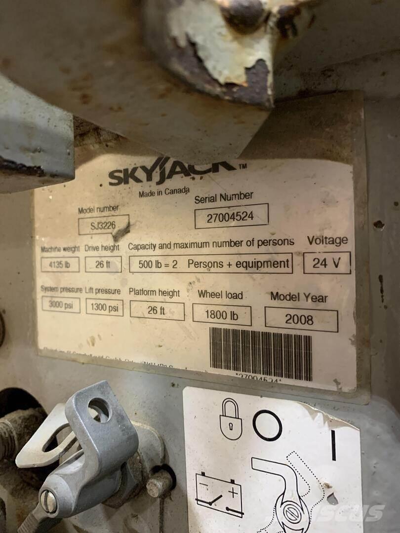 SkyJack SJIII 3226 シザースリフト