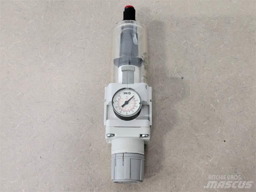 SMC AW40-N04D-Z-A 建設機械 -　その他