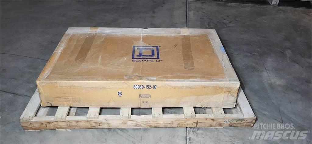  SQUARE D HCM32738 建設機械 -　その他