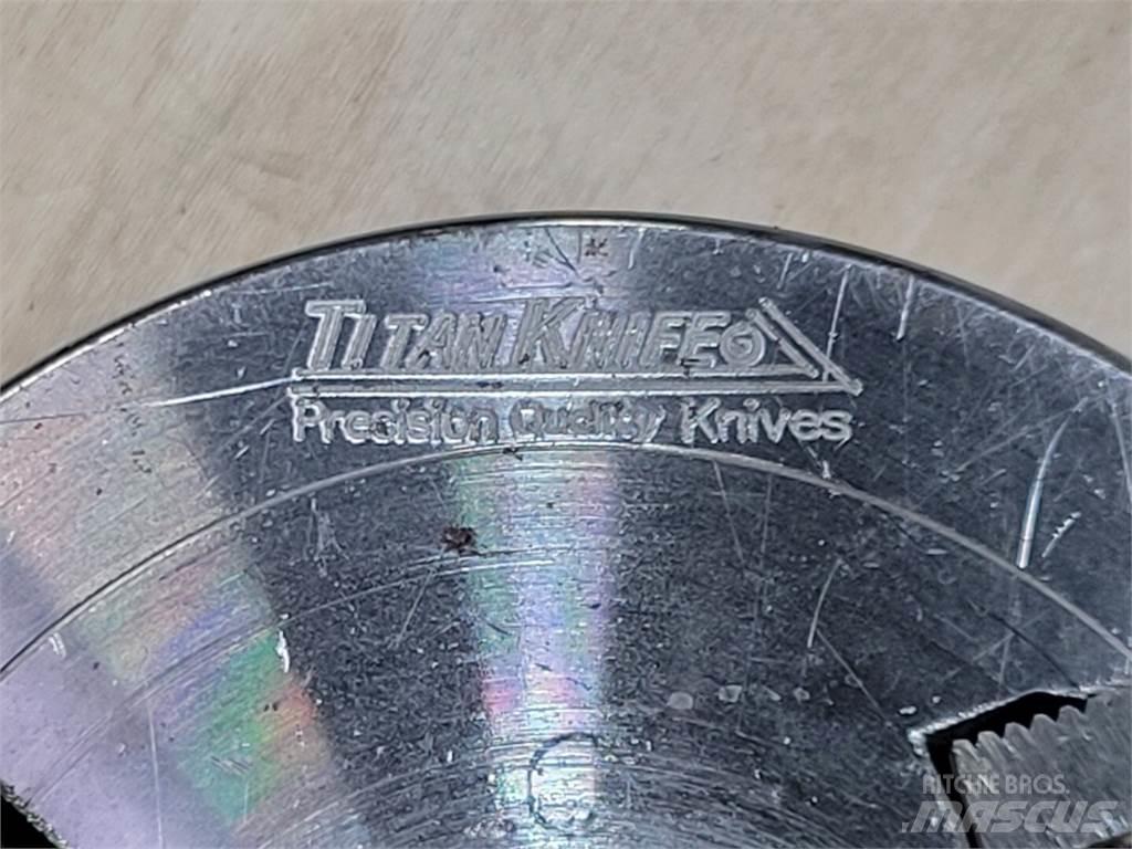 Titan KNIFE H01102135 建設機械 -　その他