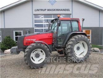 Valmet 8050 トラクター