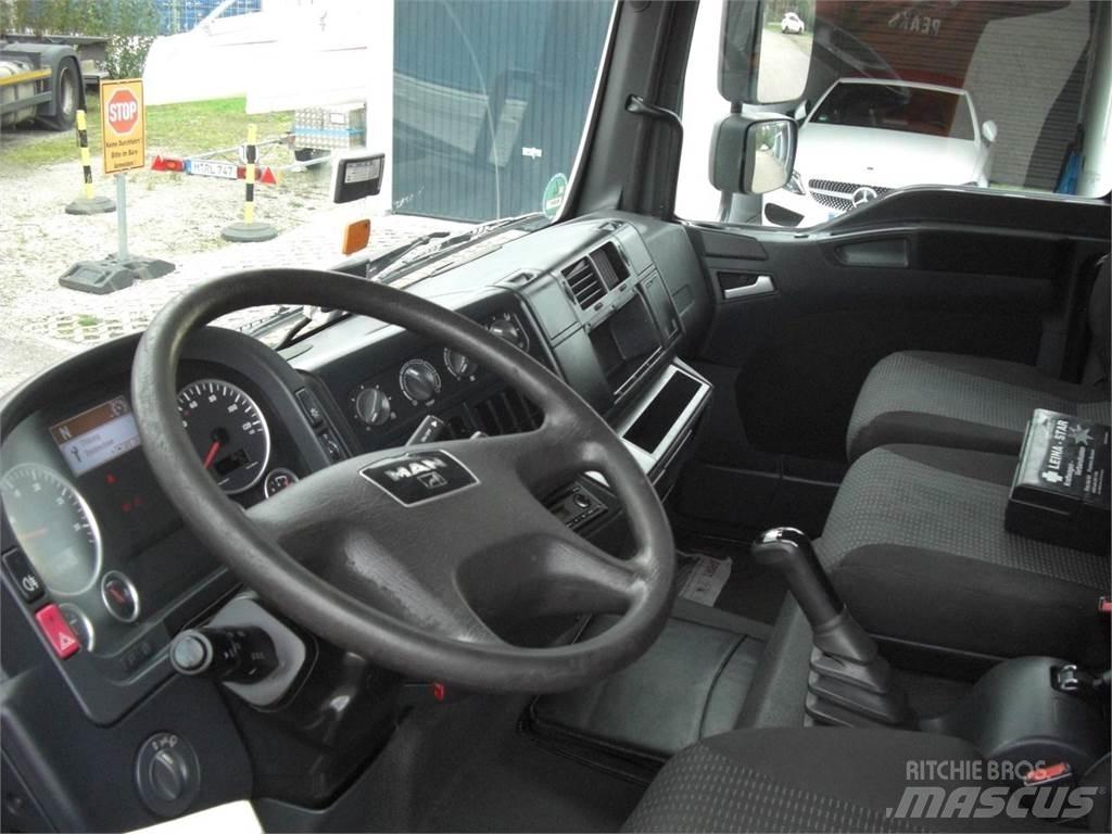 DAF XF480 FAR 冷凍冷蔵車