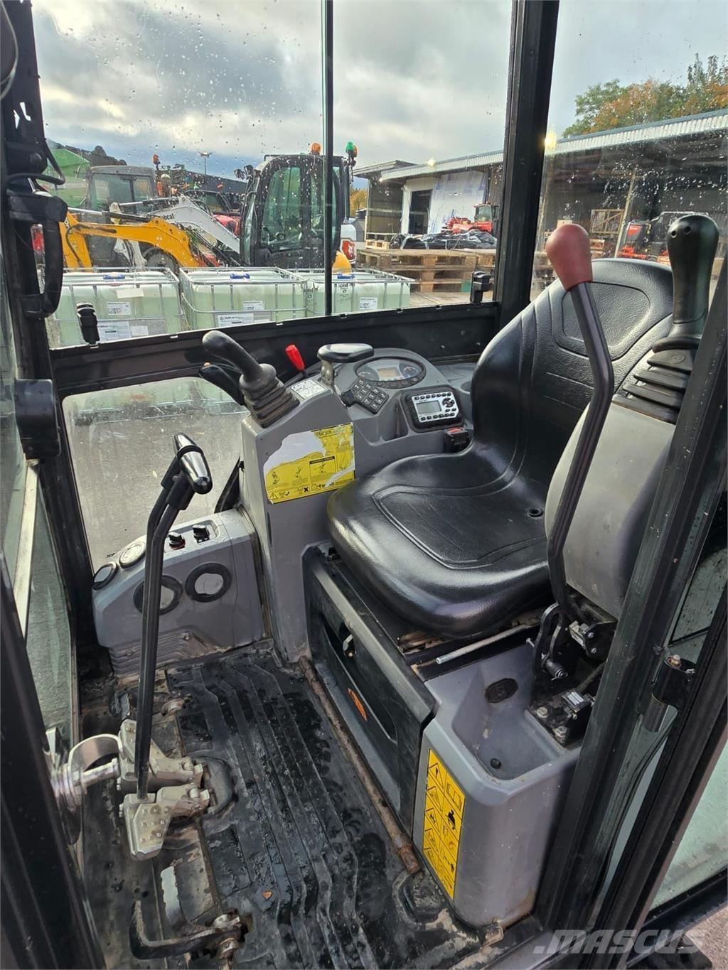 Bobcat E17 大型油圧ショベル12t以上（パワーショベル・ユンボ）