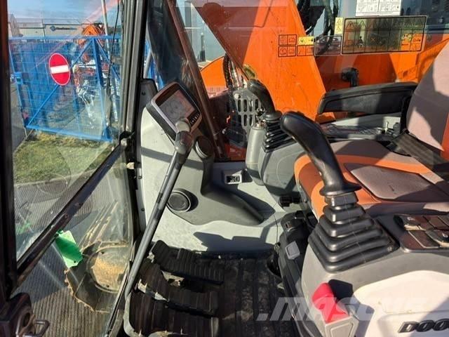 Develon Dx140lcr-5 大型油圧ショベル12t以上（パワーショベル・ユンボ）