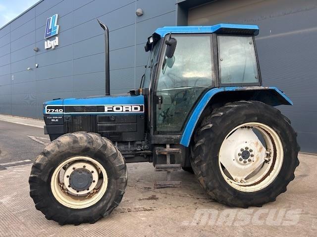 Ford 7740 トラクター