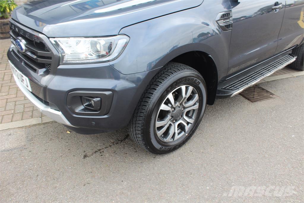 Ford Ranger Wildtrak ピックアップ／ドロップサイド