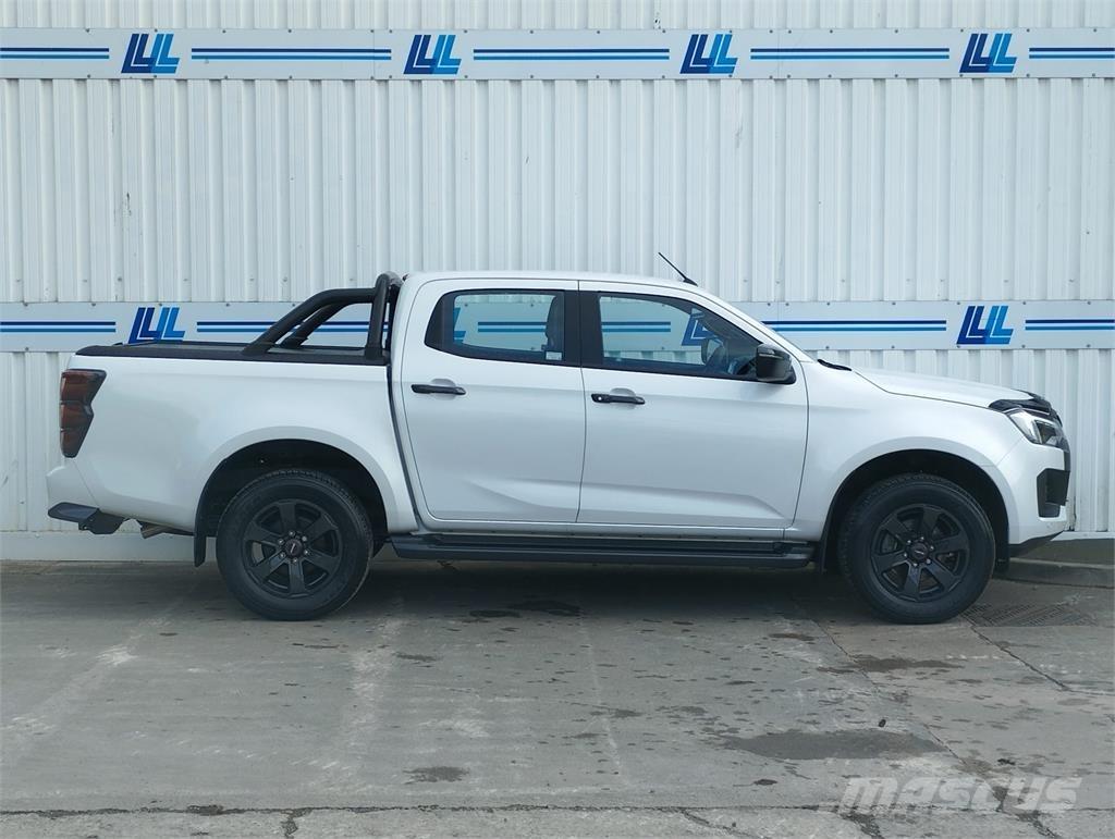 Isuzu V-Cross ピックアップ／ドロップサイド