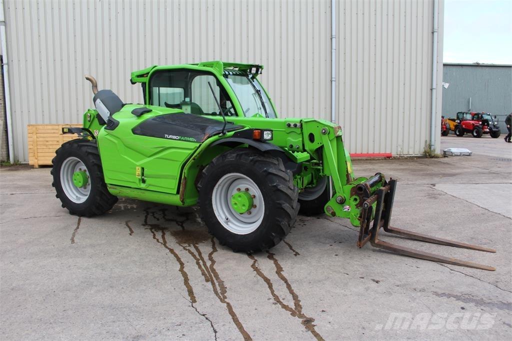 Merlo TF33.7 115 テレスコーピックハンドラー