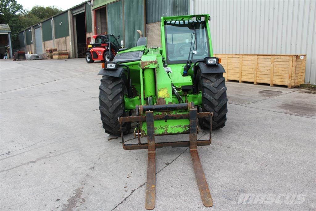Merlo TF33.7 115 テレスコーピックハンドラー