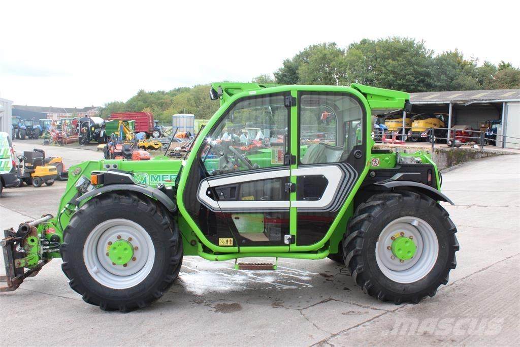 Merlo TF33.7 115 テレスコーピックハンドラー