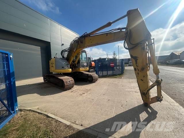 New Holland E235bsr-2 大型油圧ショベル12t以上（パワーショベル・ユンボ）