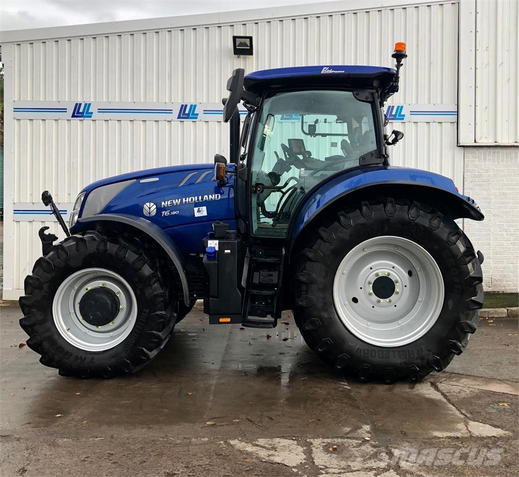 New Holland T6.180 トラクター