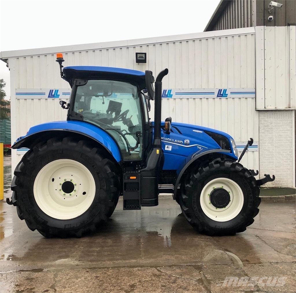 New Holland T6.180 トラクター