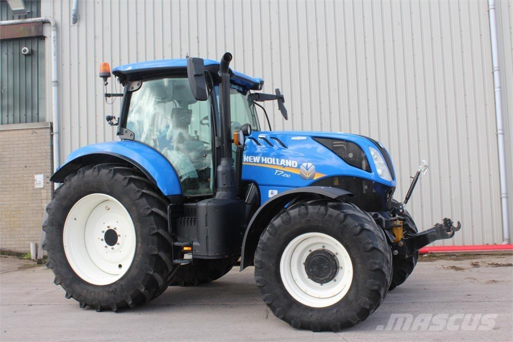 New Holland T7.210 トラクター