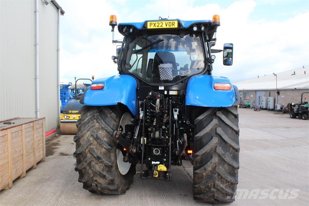 New Holland T7.210 トラクター