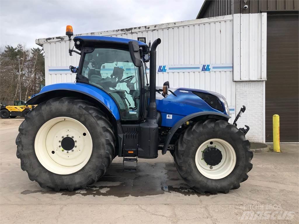New Holland T7.245 トラクター