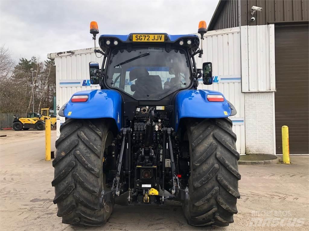 New Holland T7.245 トラクター