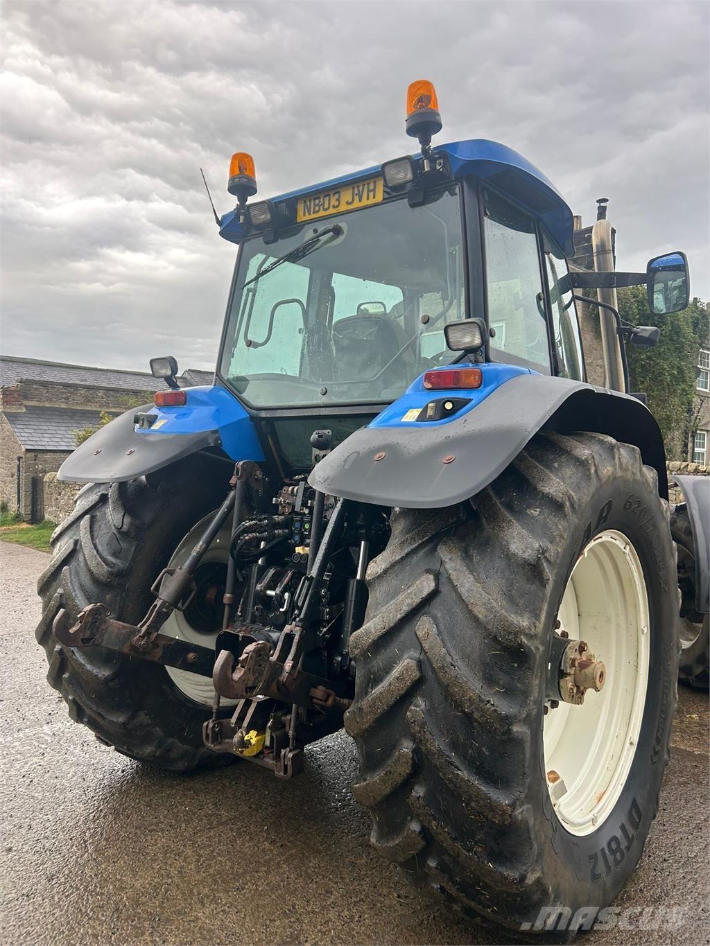 New Holland TM175 トラクター