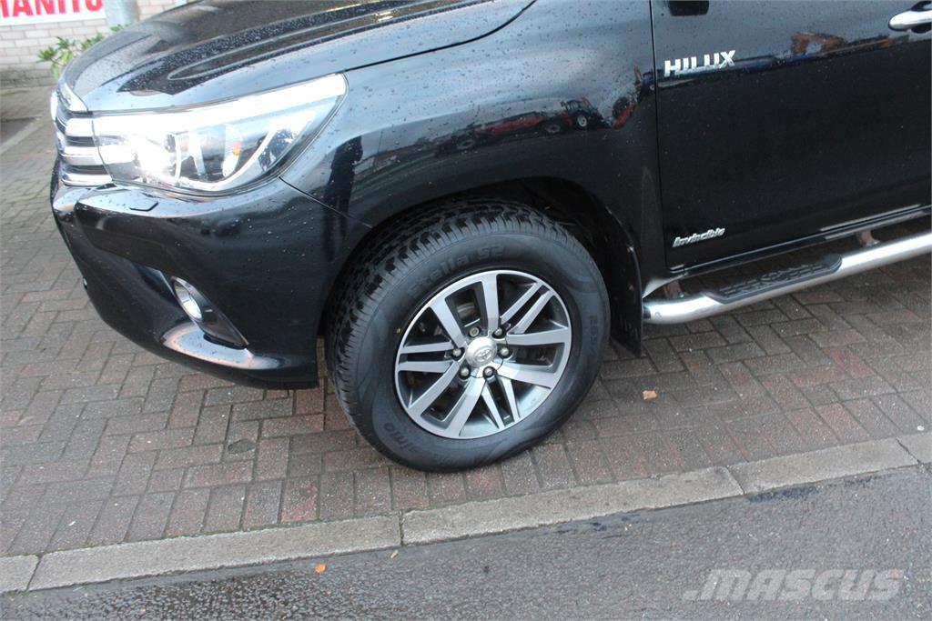 Toyota Hilux ピックアップ／ドロップサイド