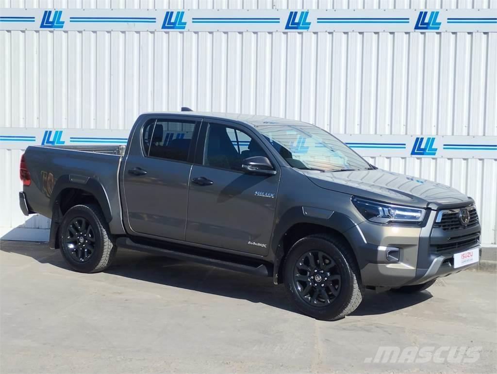 Toyota Invincible X ピックアップ／ドロップサイド