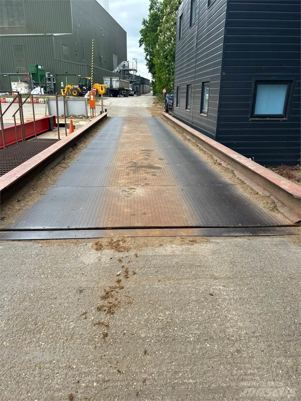  15m x 3m 車両用はかり