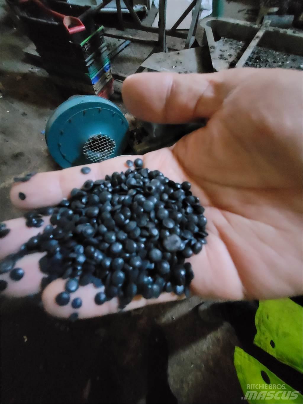  200 廃棄物圧縮機