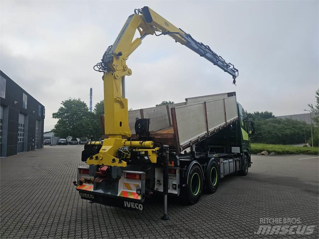 Iveco Stralis 560 6x4 ケーブルリフト着脱式トラック
