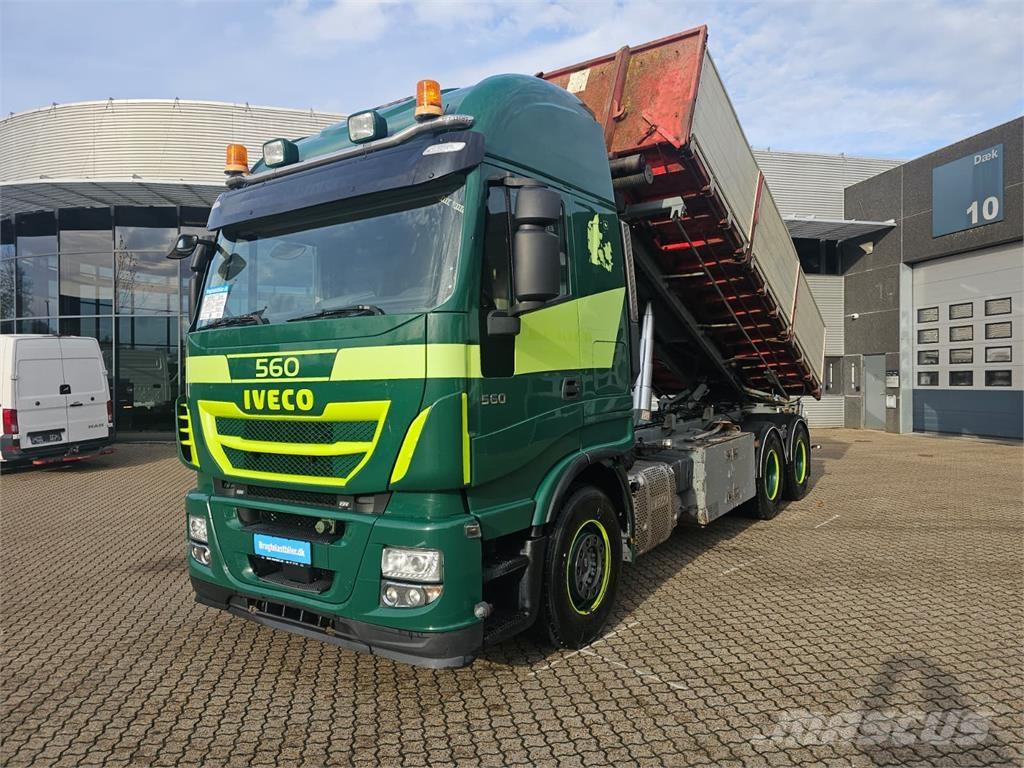 Iveco Stralis 560 6x4 ケーブルリフト着脱式トラック
