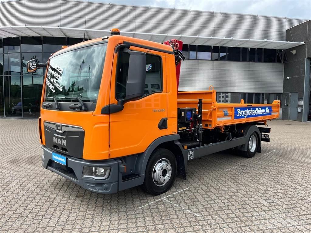 MAN TGL 8.220 クレーントラック、ユニック車
